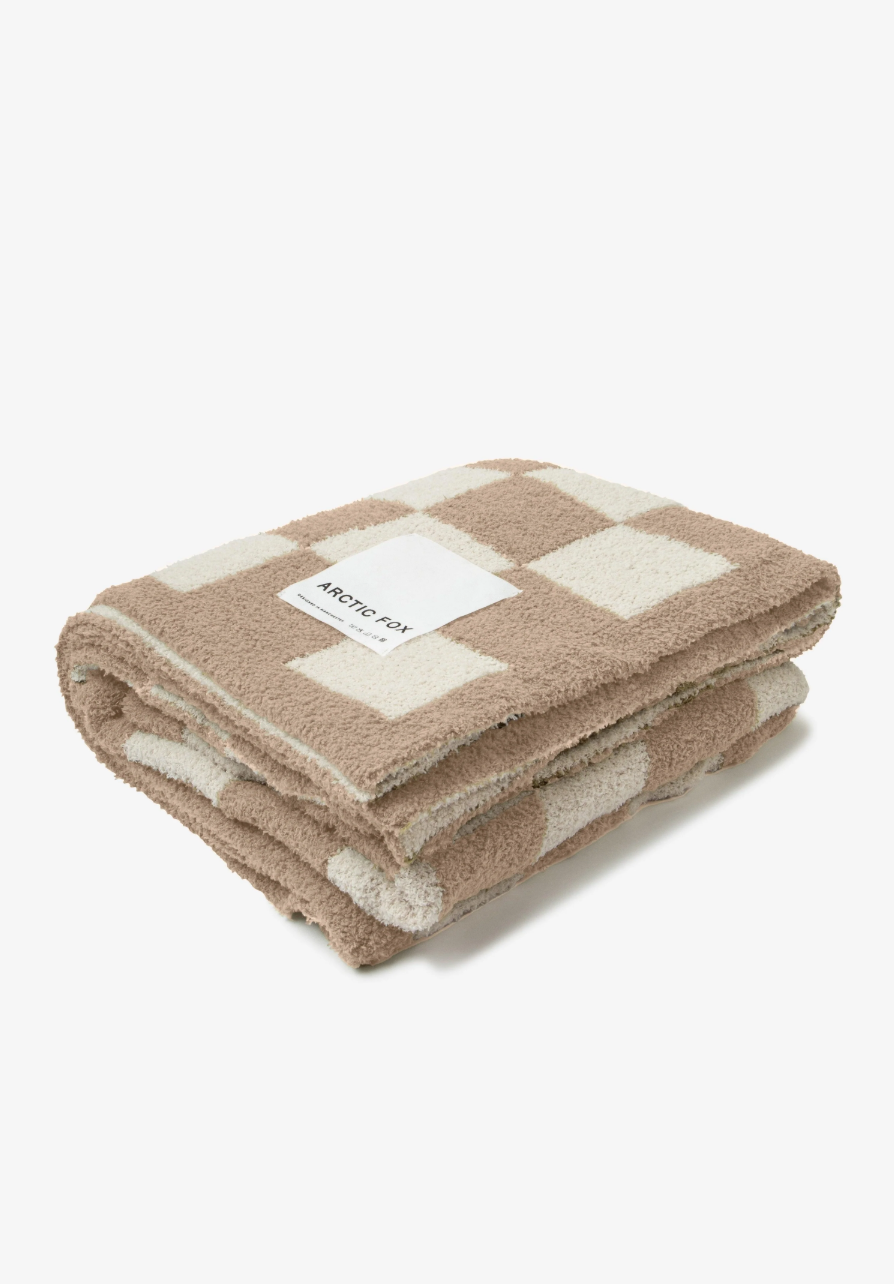 The Teddy Throw - Arctic Fox