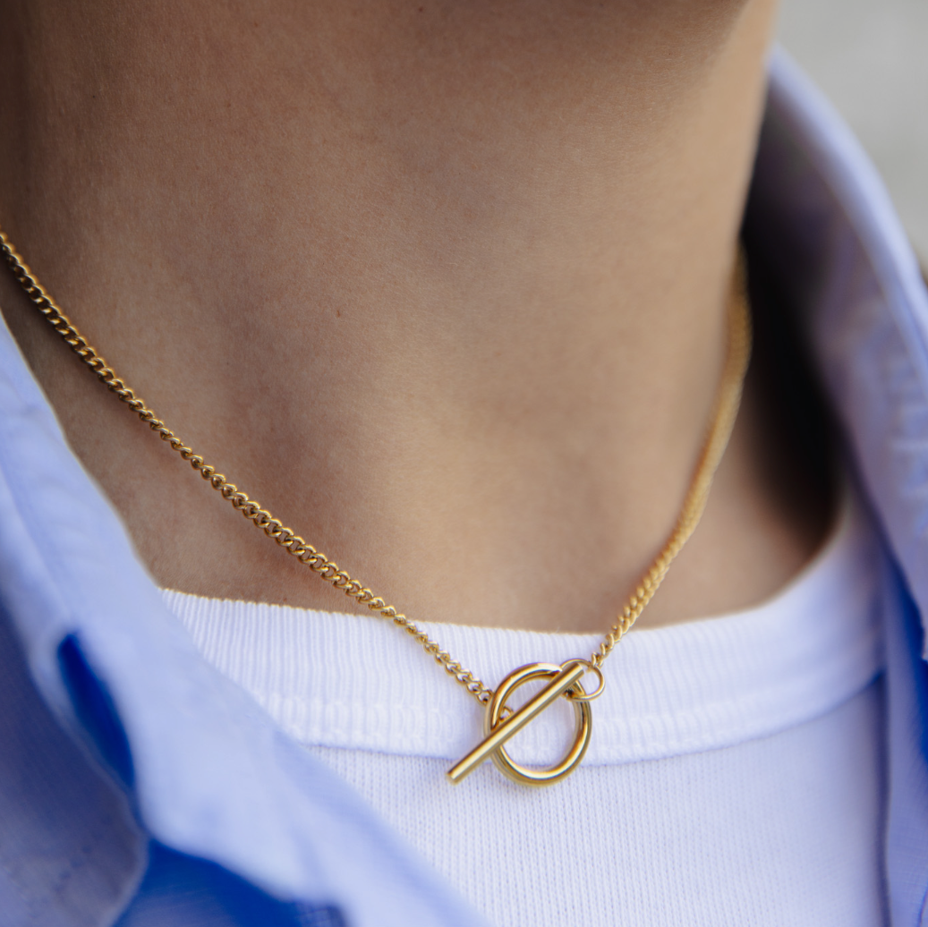 Nordic Muse Gold Herringbone Toggle Chain Necklace